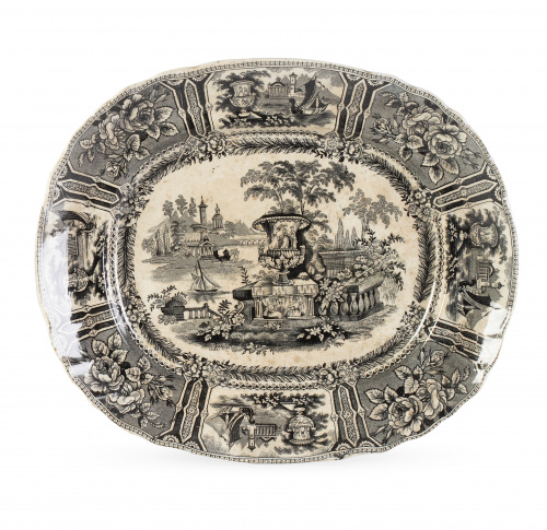 Fuente en loza estampada en negro de la serie de la góndola