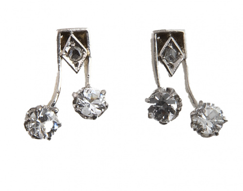 Pendientes en oro amarillo con zafiros blancos en forma de 