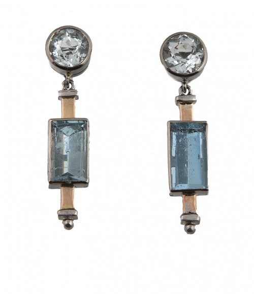 Pendientes largos estilo Art-Decó con aguamarinas de talla 