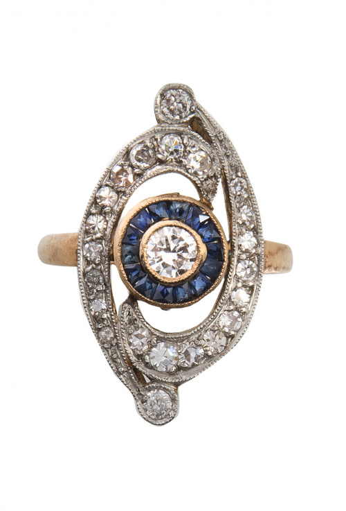 Sortija estilo Art-Decó con ojo de perdiz central de brilla