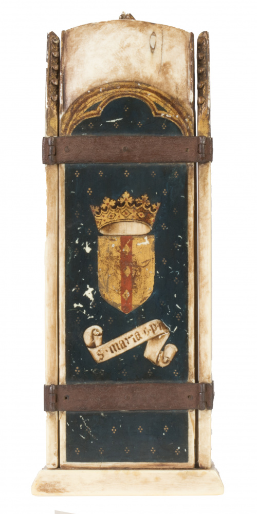 Altar portátil de marfil tallado y policromado.Trabajo fr