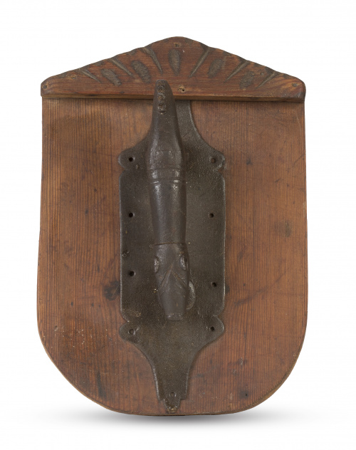 Aldaba en hierro forjado con forma zoomorfa.Trabajo españ