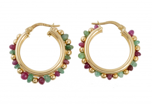 Pendientes criollas con rubíes y esmeraldas facetados alter