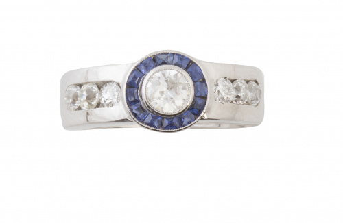 Sortija con centro de ojo de perdiz de brillante central or