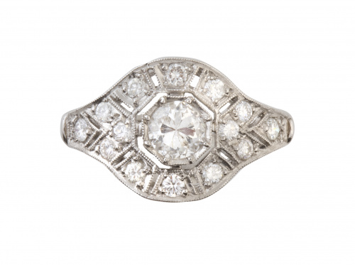 Sortija de brillantes estilo Art-Decó en forma de rosetón c