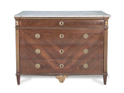 Cómoda Carlos IV en caoba.España, último cuarto del S. XV