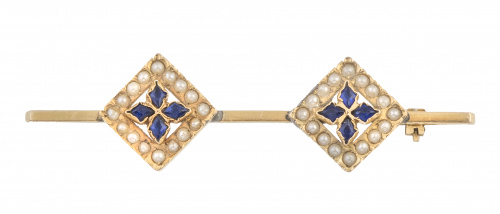 Broche de pp. S. XX con dos rombos de zafiros orlads de per