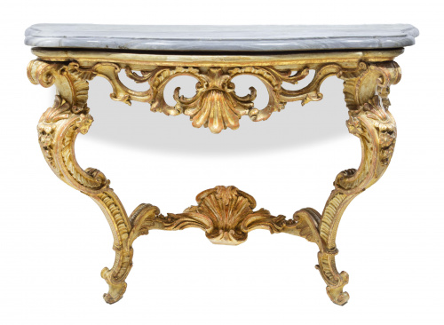 Dos consolas Luis XV en madera tallada, dorada y policromad
