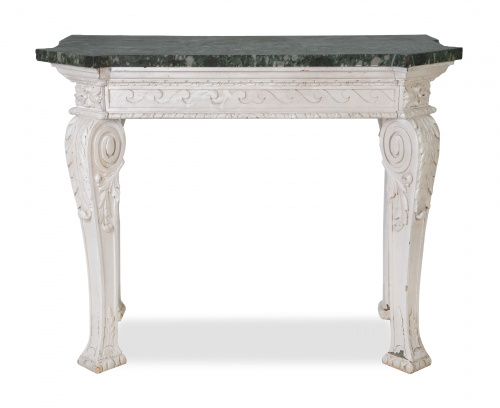 Consola blanca de madera tallada, y lacada de blanco, decor