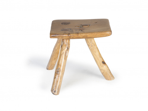 Taburete para ordeñar de madera de castaño.Trabajo castel