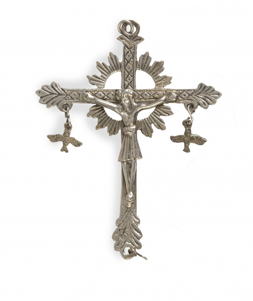 Cruz de plata en su color.Quizás trabajo salmantino, S. X