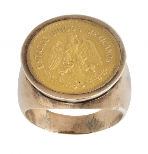Sortija sello con moneda de 5 pesos mexicanos