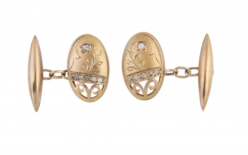 Gemelos ovales de pp. S. XX con decoración vegetal grabada 