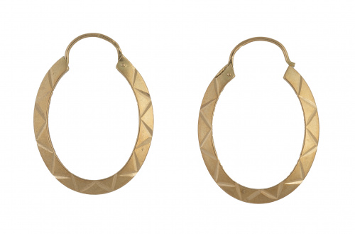 Pendientes criollas ovalada con decoración grabada en zig-z