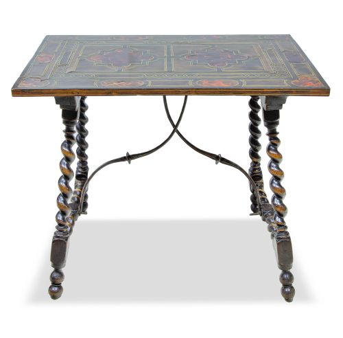 Bufete de estilo barroco de madera tallada, carey y marquet