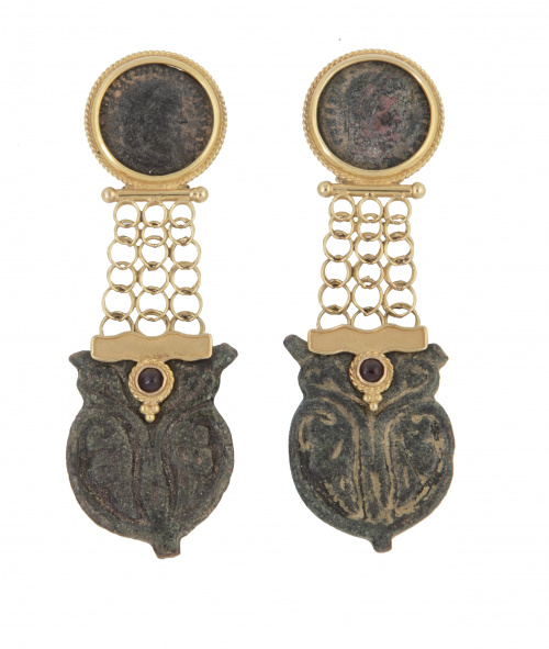 Pendientes largos NADA LE CAVALIER con monedas antiguas y h