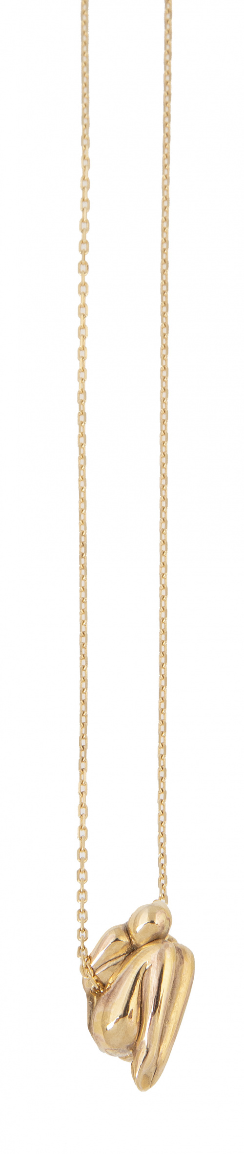 Colgante de figura de mujer desnuda en postura recogida, co