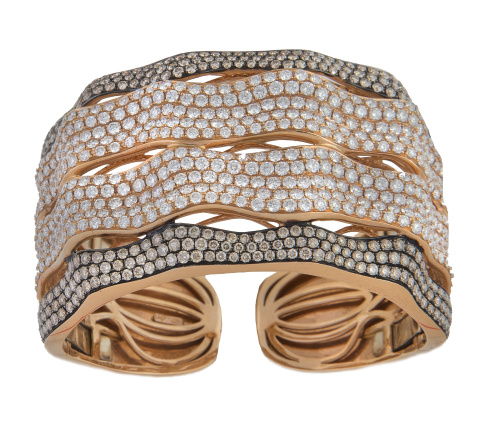 Conjunto de pendientes, brazalete y sortija de brillantes b