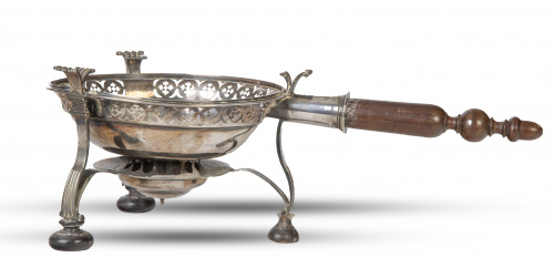 Braserillo de plata y mango de madera. Con marcas.ff. del
