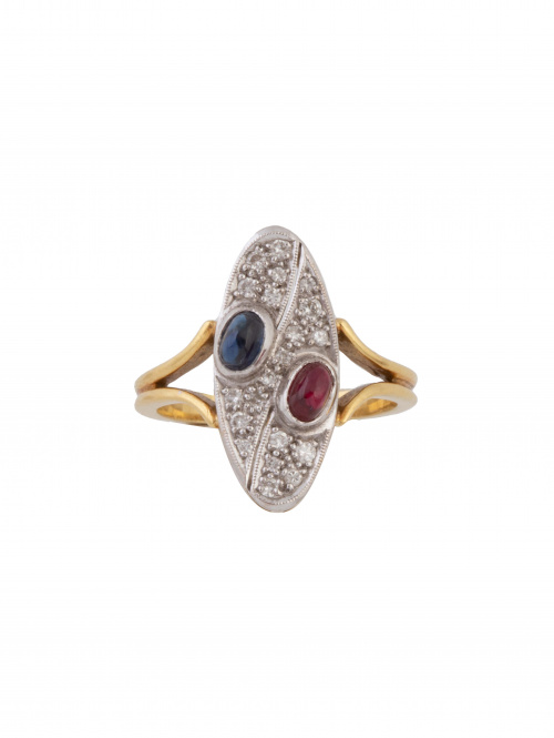 Sortija lanzadera con forma ovalada decorada cabujón de zaf