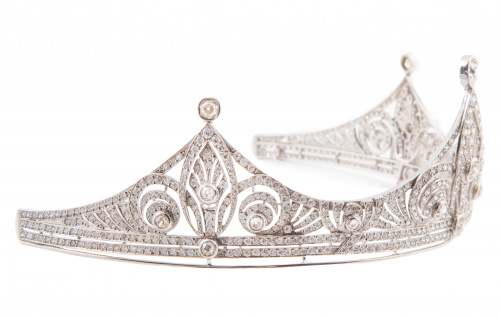 Diadema de brillantes y diamantes con diseño de flor de lis