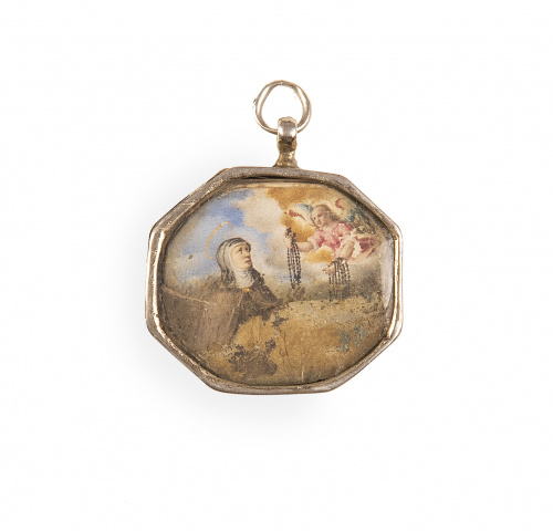 Medalla devocional con marco de plata y dos vitrales, anver