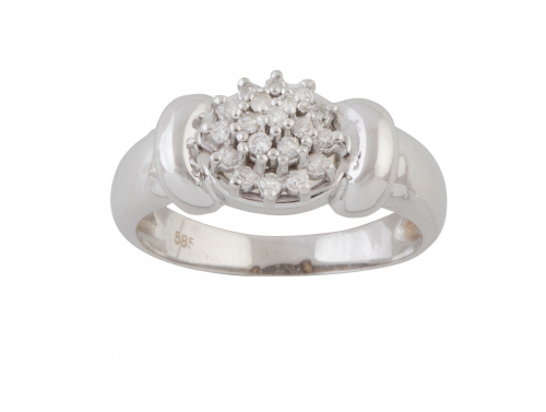 Sortija  de rosetón de brillantes con dos bandas de oro a l