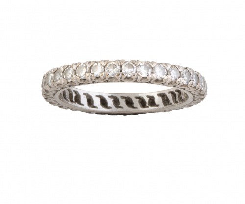 Sortija alianza completa de brillantes en montura de platino