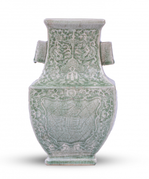 Jarrón "Fhangu" en verde celadón.China, S. XX.