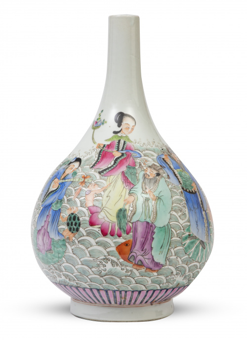 Jarrón de porcelana esmaltada de familia rosa decorado con 