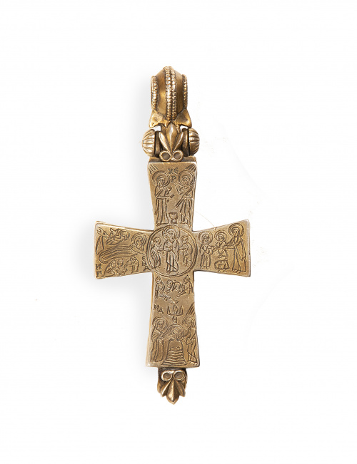 Cruz-relicario de la iglesia ortodoxa de plata dorada graba