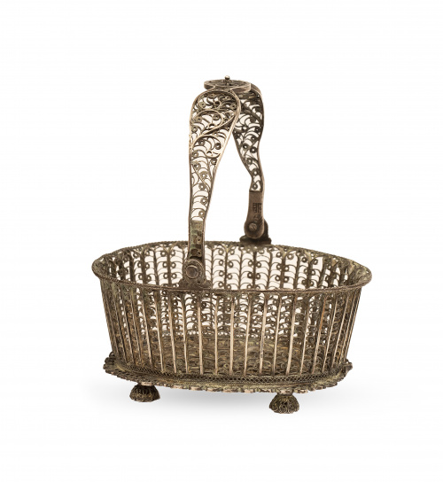 Cesta de filigrana de plata. Con marca H.A., 1836.Trabajo