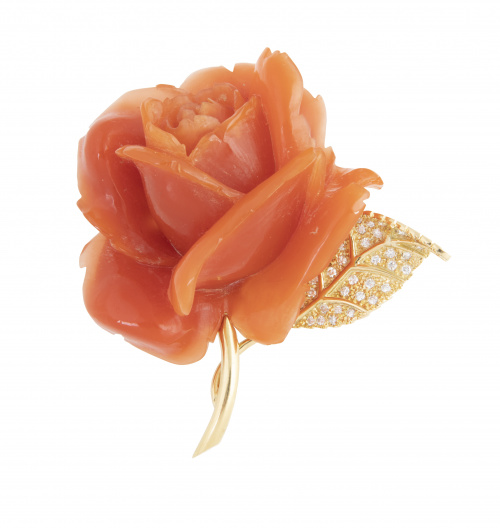 Broche con diseño de gran flor de ágata con hoja cuajada de