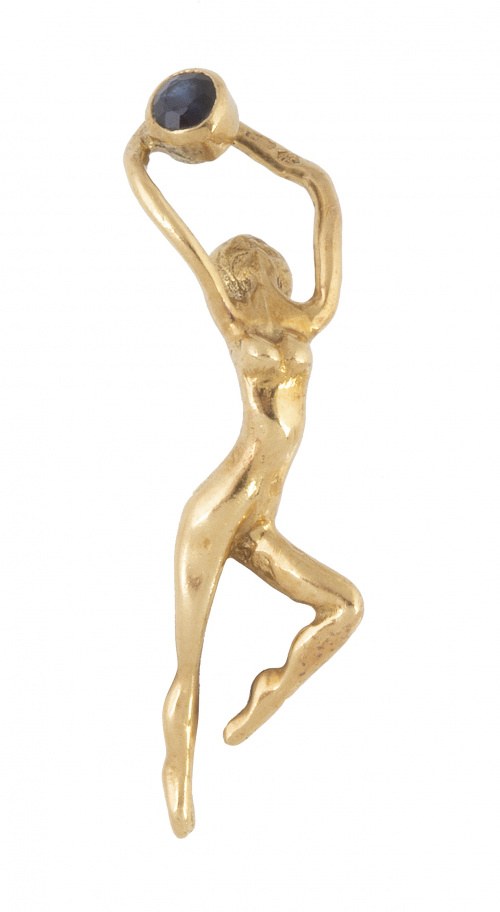 Colgante con figura de bailarina sujetando chatón de zafiro
