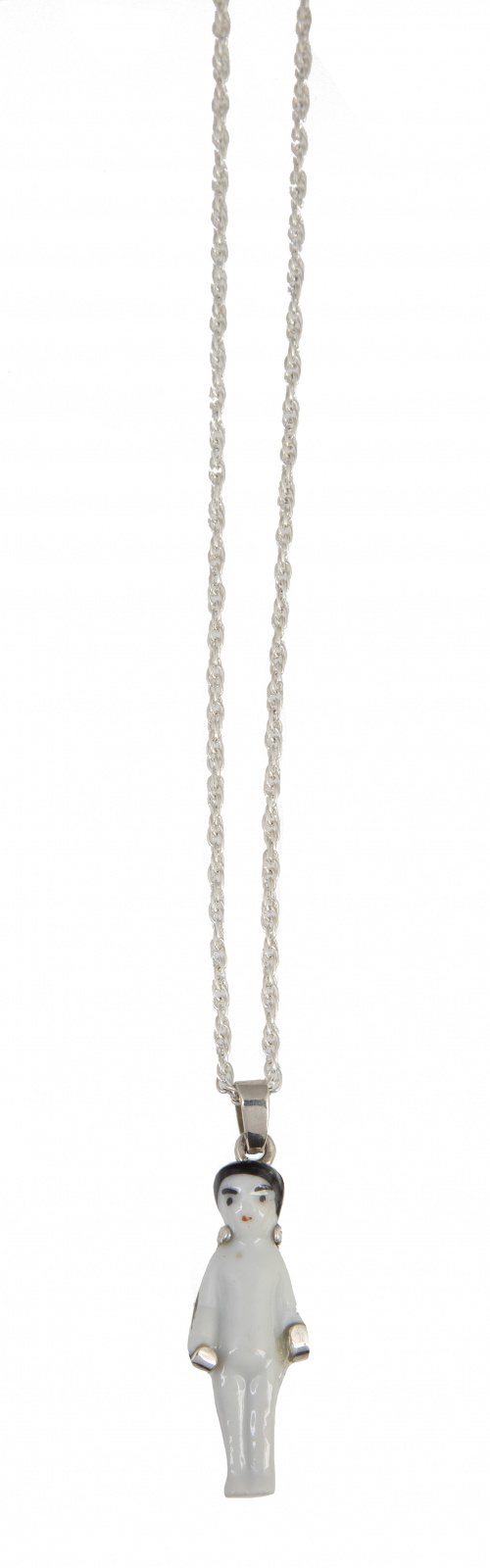 Lote de dos colgantes con cadena en plata, uno con figura d