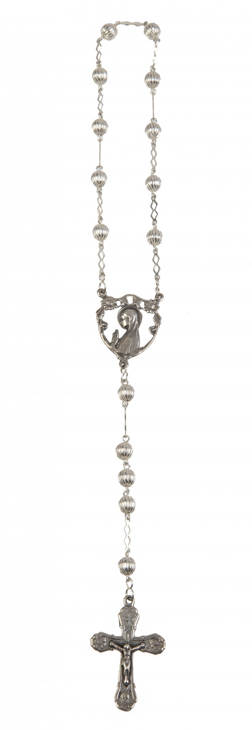 Rosario de mano con cuentas de esferas gallonadas de plata
