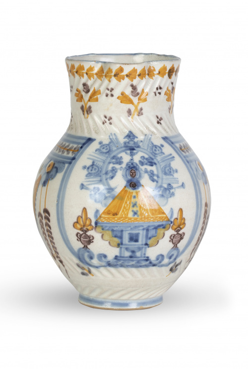 Jarra de cerámica esmaltada con la Virgen del Prado y decor