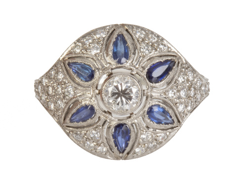 Sortija estilo Art-Decó de frente circular cuajado de brill