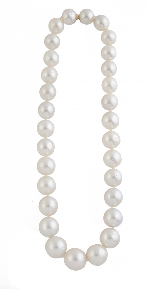 Collar de treinta perlas Australianas de gran tamaño, gradu