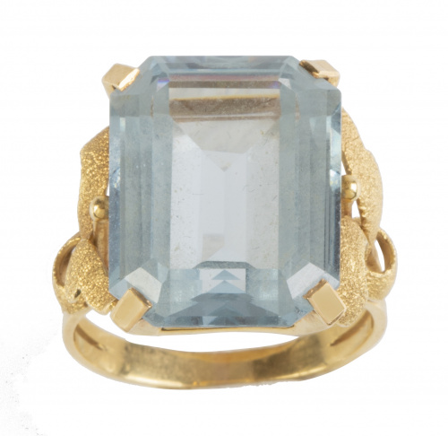 Sortija años 50 con piedra azul de talla esmeralda en montu