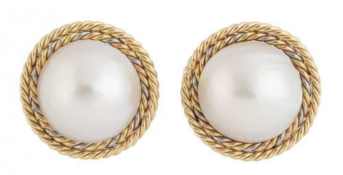 Pendientes con perla mabe y marco de doble cordoncillo de o