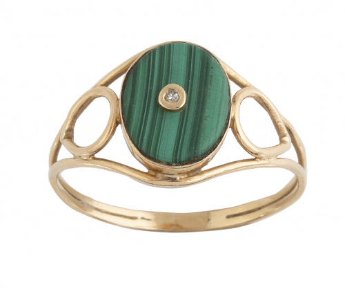 Sortija con óvalo de malaquita y brillantito central en mon