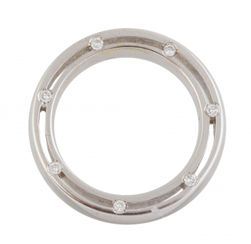 Sortija aliaza con brillantes engastados en los laterales e