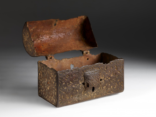 Arqueta con el escudo Nazarí.Probablemente Granada, prime