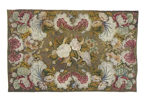 Tapiz en “gross y petit-point” con decoración floral.S. X