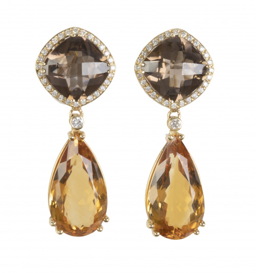 Pendientes largos de cuarzos fume talla cuadrada facetada o