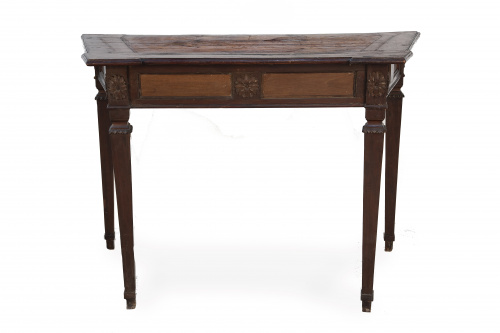 Mesa Carlos IV en madera de caoba.Trabajo español, pp. de