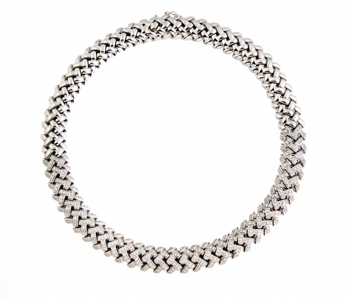 Elegante collar de brillantes chocker siguiendo modelos de 