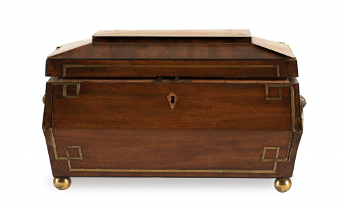 Caja de té regencia de madera de caoba con aplicación de me