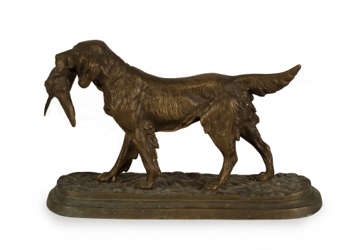 Perro con presa.Escultura de bronce dorado.S. XX.